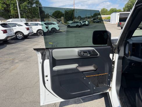 Used 2022 Ford Bronco Badlands AWD/4WD image 14