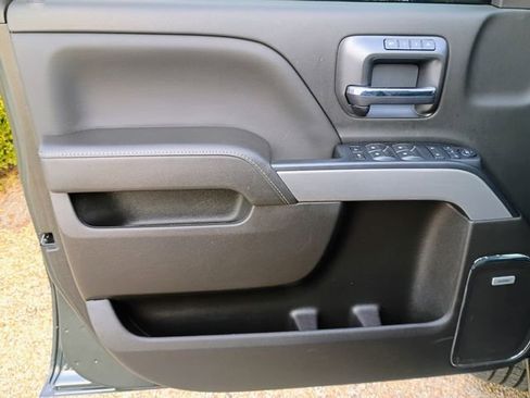 Used 2018 Chevrolet Silverado 2500 LTZ w/ Duramax Plus Package image 31