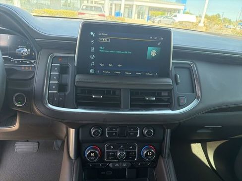Used 2024 Chevrolet Tahoe Z71 w/ Z71 Off-Road Package AWD/4WD image 25