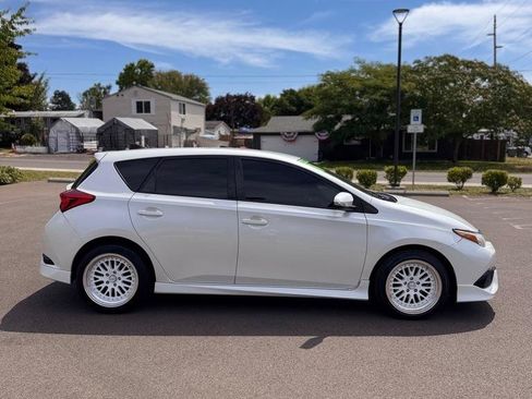 Used 2016 Scion iM FWD image 4