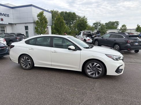 Used 2025 Subaru Legacy Limited AWD/4WD image 12
