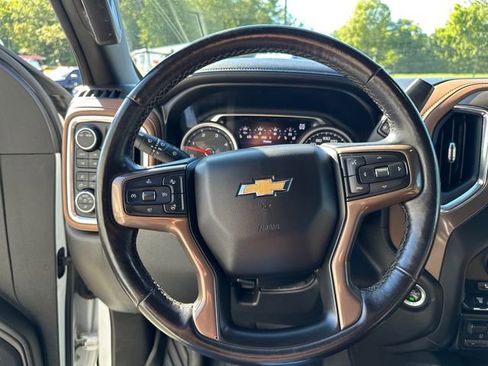 Used 2022 Chevrolet Silverado 2500 High Country w/ Z71 Off-Road Package image 25