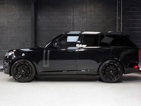 Used 2023 Land Rover Range Rover SE image 19