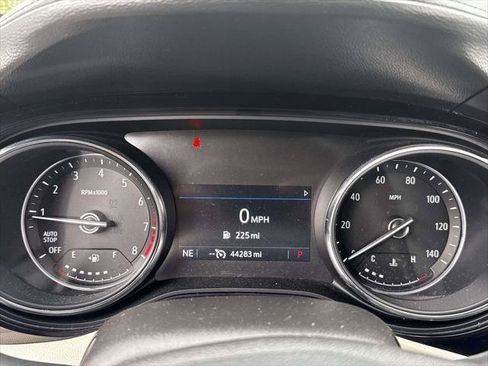 Used 2021 Buick Encore GX Preferred w/ Sport Touring Package FWD image 24