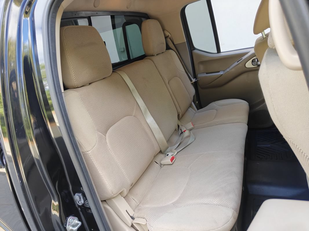Used 2016 Nissan Frontier SV w/ SV Value Truck Package AWD/4WD image 19