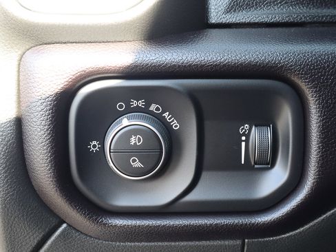 Used 2024 RAM 3500 Big Horn image 21