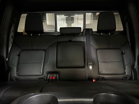 Used 2022 Chevrolet Silverado 3500 High Country image 15