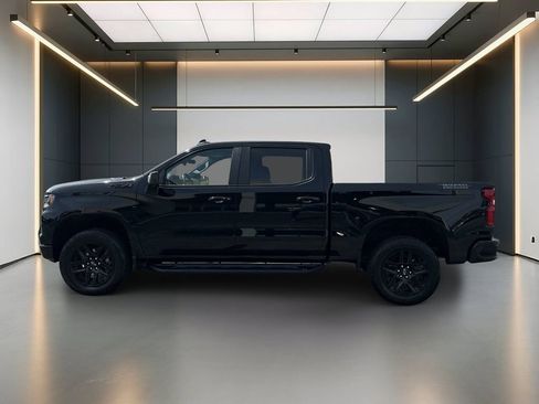 Used 2026 Chevrolet Silverado 1500 LT Trail Boss w/ LT Trail Boss Premium Package AWD/4WD image 2