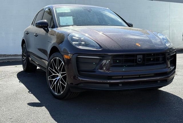 Used 2023 Porsche Macan AWD/4WD image 7