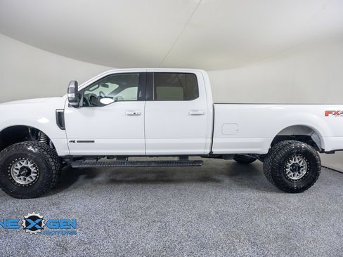 Used 2022 Ford F350 Lariat w/ Lariat Ultimate Package AWD/4WD image 4