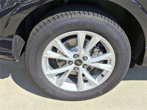 New 2025 Audi Q3 2.0T Premium w/ Convenience Package image 5