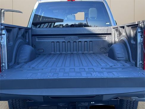 Used 2025 Ford F250 XLT w/ Black Appearance Package image 14