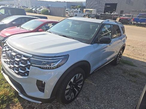 Certified 2025 Ford Explorer Platinum w/ LUX Leather Package AWD/4WD image 1