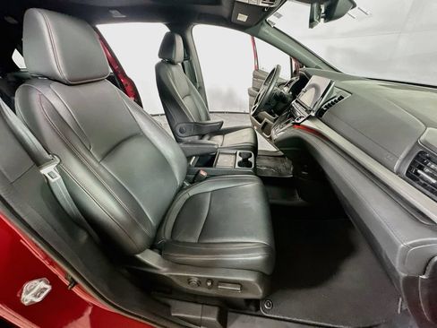 Used 2025 Honda Odyssey Sport-L image 12