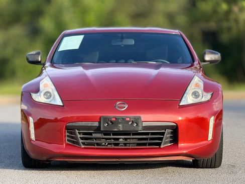 Used 2016 Nissan 370Z Coupe RWD image 3