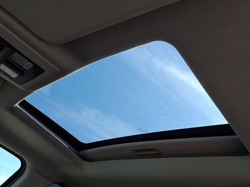 Used 2012 RAM 2500 Laramie w/ Cold Weather Group image 9