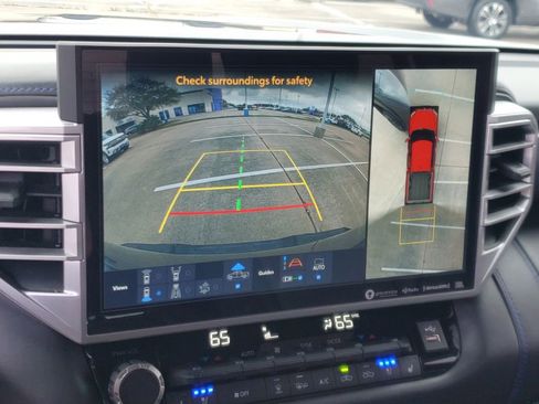 Used 2024 Toyota Tundra Platinum image 25