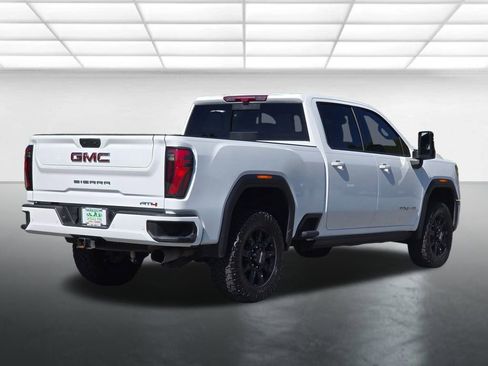 Used 2025 GMC Sierra 2500 AT4 w/ AT4 Premium Plus Package AWD/4WD image 19