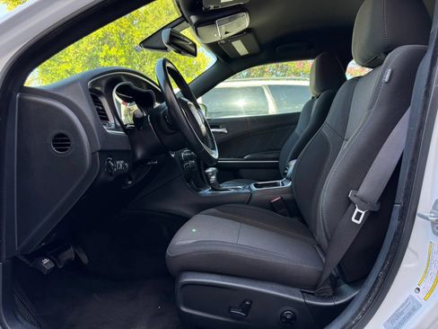 Used 2016 Dodge Charger SXT w/ Navigation & Travel Group RWD image 14