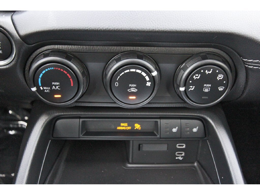 New 2026 MAZDA MX-5 Miata Club w/ Interior Package RWD image 22