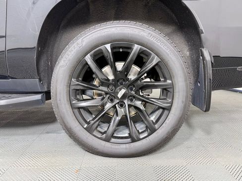 Used 2022 Cadillac Escalade ESV Luxury image 12