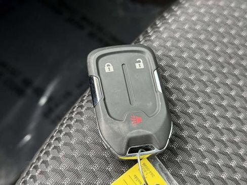 Used 2024 GMC Terrain SLE image 31