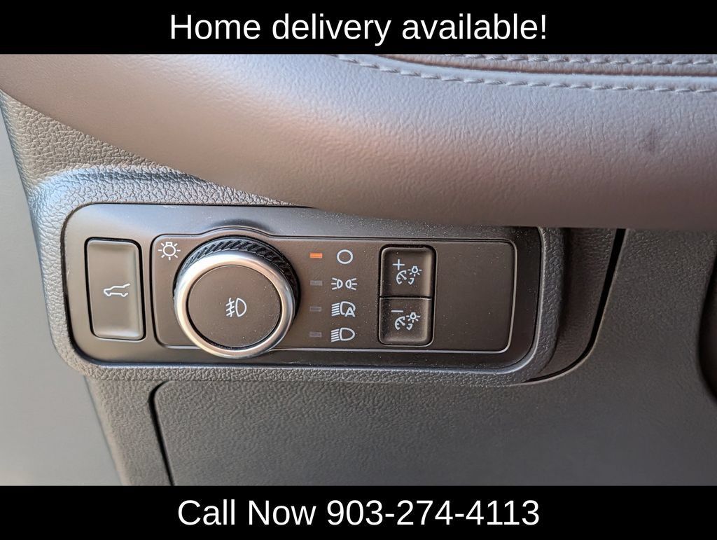 Used 2026 Ford Explorer Platinum RWD image 23