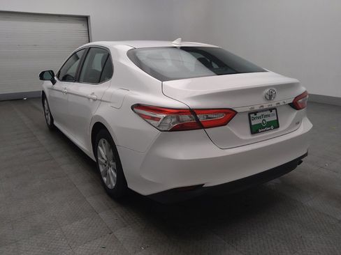 Used 2019 Toyota Camry LE FWD image 5
