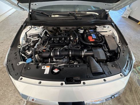 Used 2021 Honda Accord LX image 17