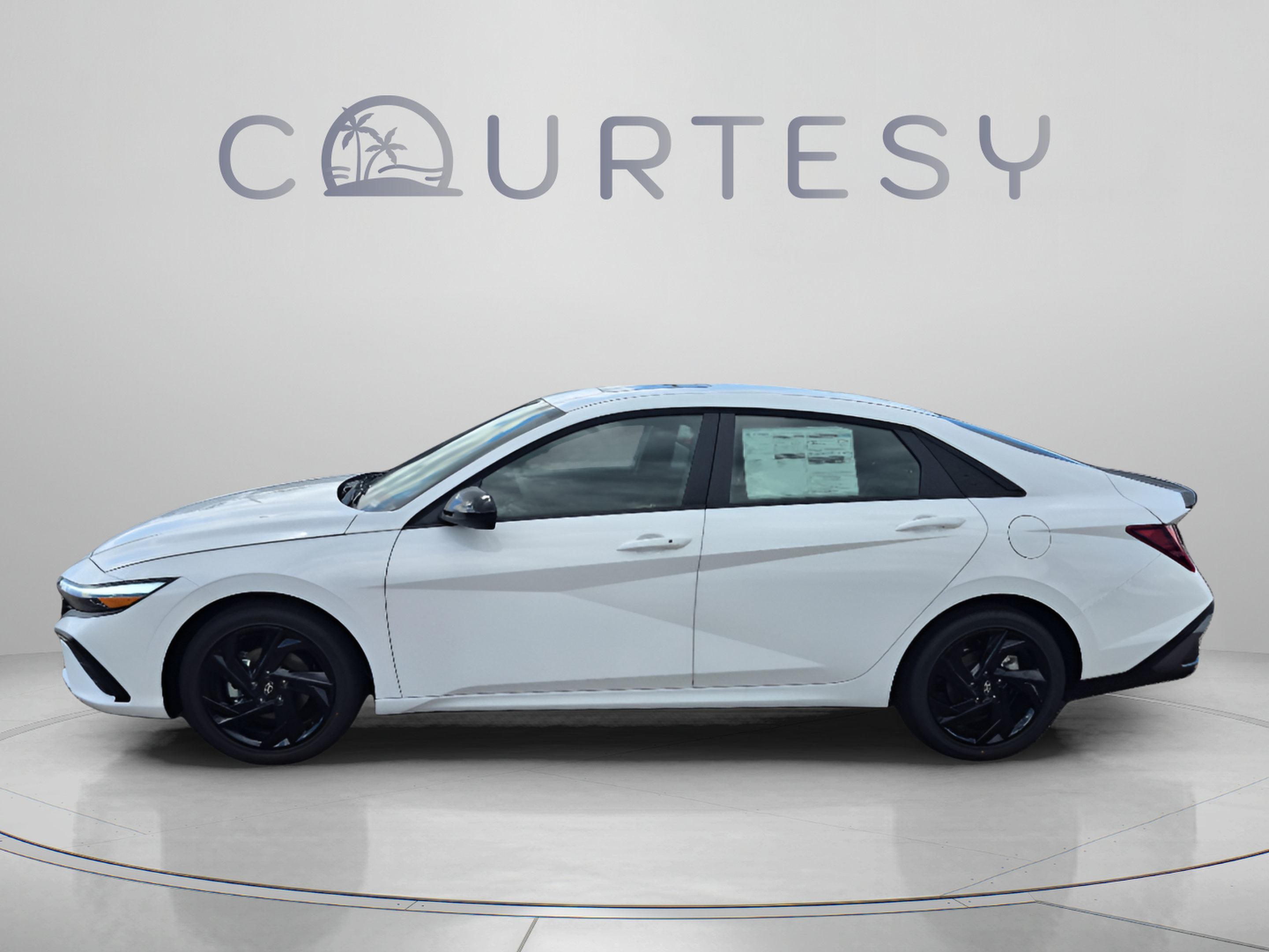 New 2026 Hyundai Elantra SEL Sport FWD image 2