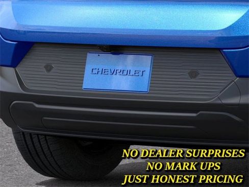 New 2026 Chevrolet Equinox EV LT image 14