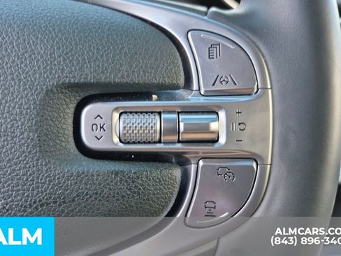 Used 2023 Genesis GV70 2.5T w/ Advanced Package image 35