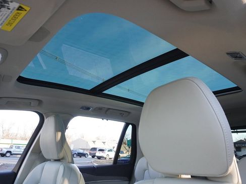 Used 2022 Volvo XC90 T6 Inscription w/ Advanced Package image 28