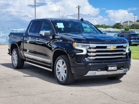 Certified 2025 Chevrolet Silverado 1500 High Country w/ High Country Premium Package AWD/4WD image 3
