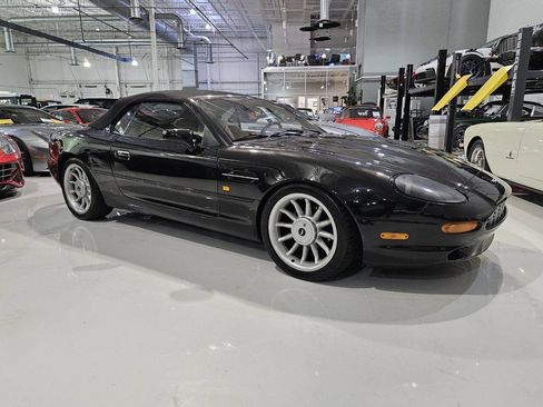 Used 1997 Aston Martin DB7 Volante image 2