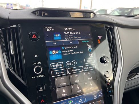 Used 2025 Subaru Outback Limited image 12