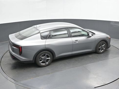 Used 2025 Kia K4 FWD image 29