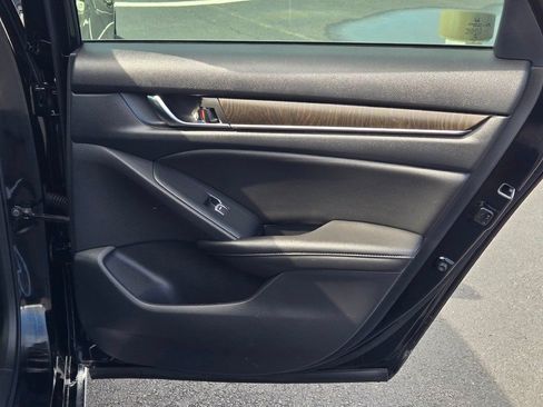 Used 2020 Honda Accord EX-L image 9