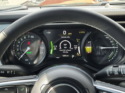 Certified 2025 Jeep Wrangler Sahara w/ Safety Group image 22