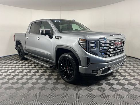 Certified 2025 GMC Sierra 1500 Denali w/ Denali Reserve Package AWD/4WD image 15