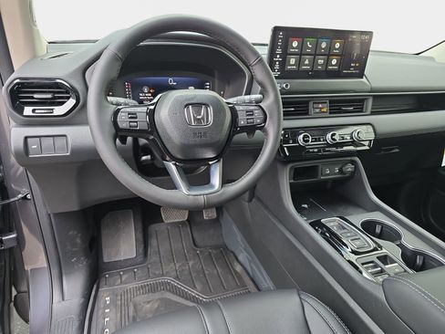 New 2026 Honda Pilot Touring image 17