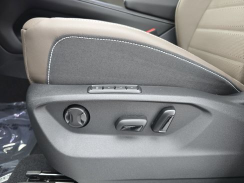 New 2026 Volkswagen Atlas SEL image 30