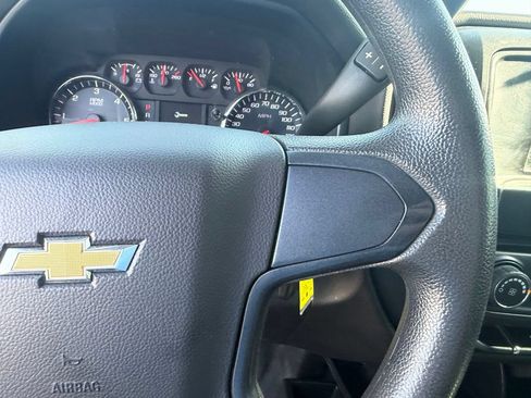 Used 2019 Chevrolet Silverado 2500 W/T AWD/4WD image 32