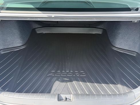 Used 2021 Honda Accord EX image 34