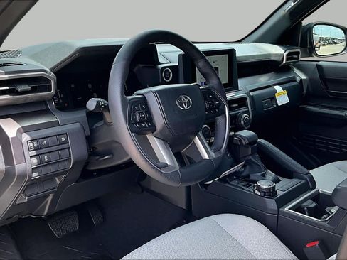Used 2026 Toyota 4Runner SR5 AWD/4WD image 16