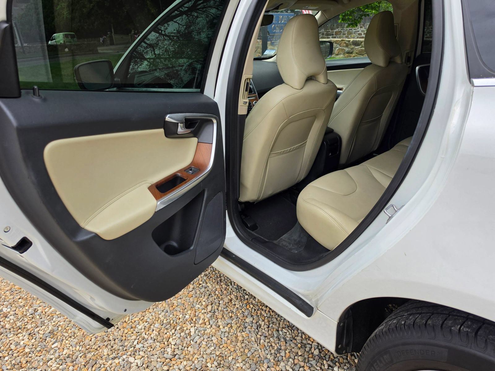 Used 2017 Volvo XC60 T5 Inscription w/ Preferred Option Package AWD/4WD image 15