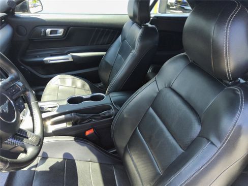 Used 2019 Ford Mustang Premium RWD image 17
