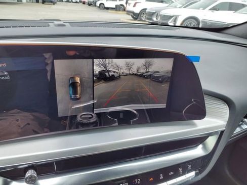 New 2025 Cadillac Lyriq Luxury image 31