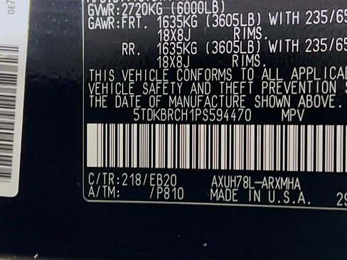 Used 2023 Toyota Highlander XLE AWD/4WD image 29