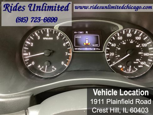 Used 2017 Nissan Pathfinder Platinum w/ Family Entertainment Package AWD/4WD image 20